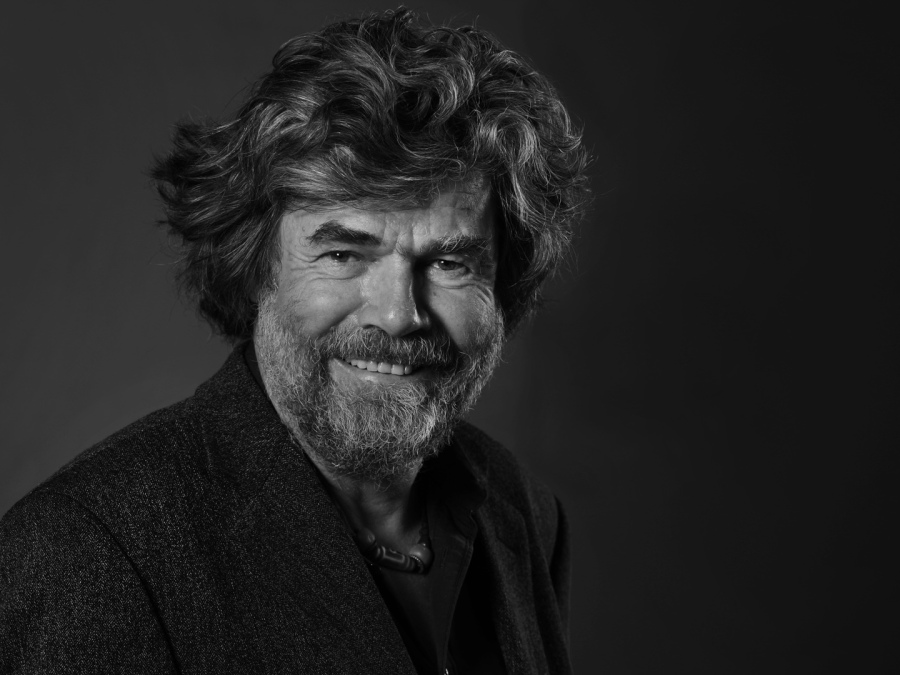 Portrait von Reinhold Messner fotografiert im Fotostudio